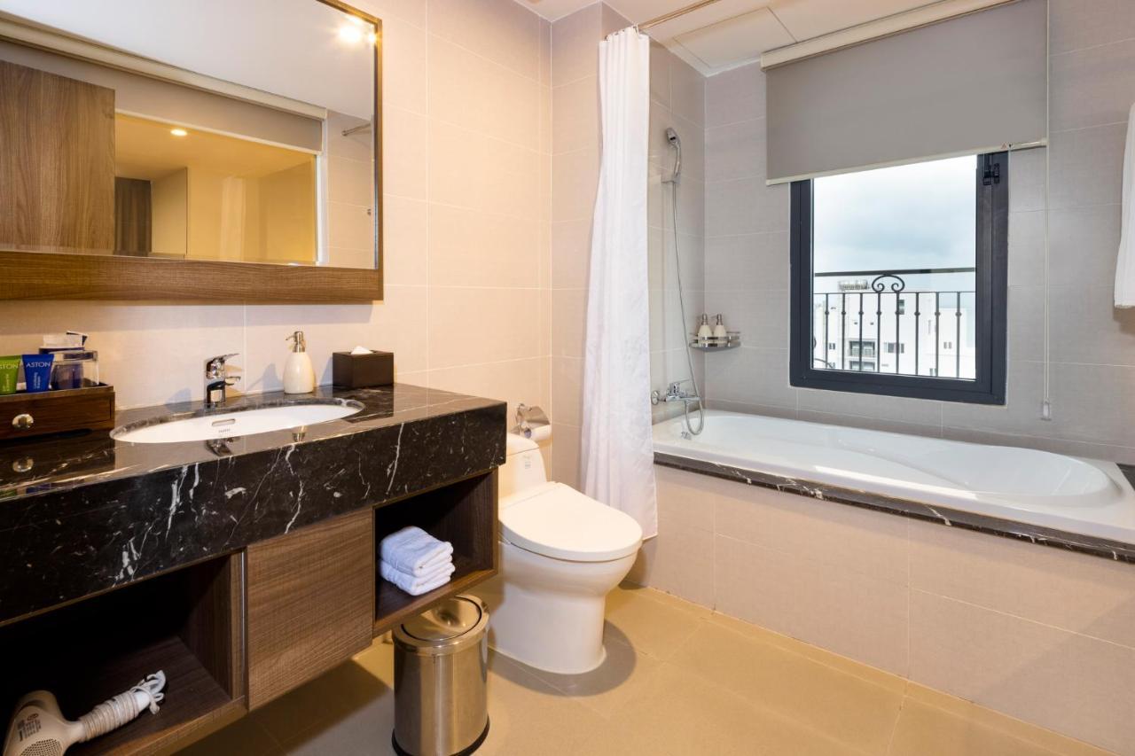 Aston Nha Trang City Hotel Exterior photo